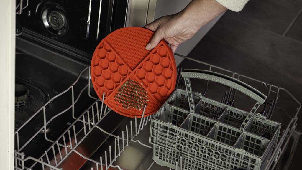 Eat Slow Live Longer Lick Mat Dimensions Circle Rood - Afbeelding 4