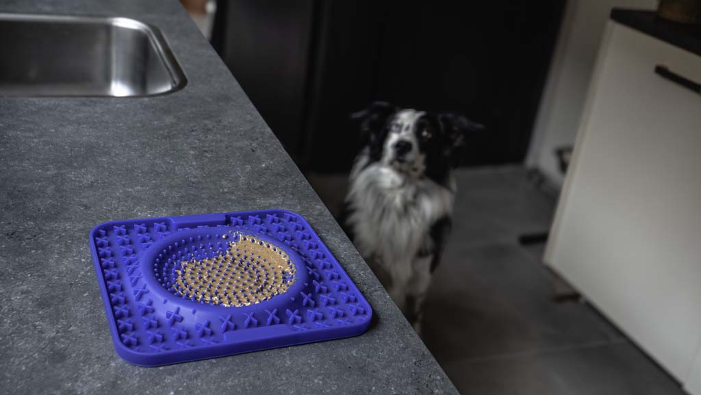 Eat Slow Live Longer Lick Mat Wave Blauw - Afbeelding 5
